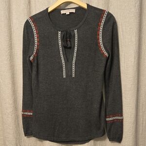 Ann Taylor XS dark Gray top with embroidery - wool blend